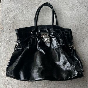 micheal kors glossy patent leather bag